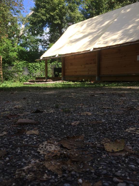Camping Les Grillons Hotel Embrun Eksteriør billede