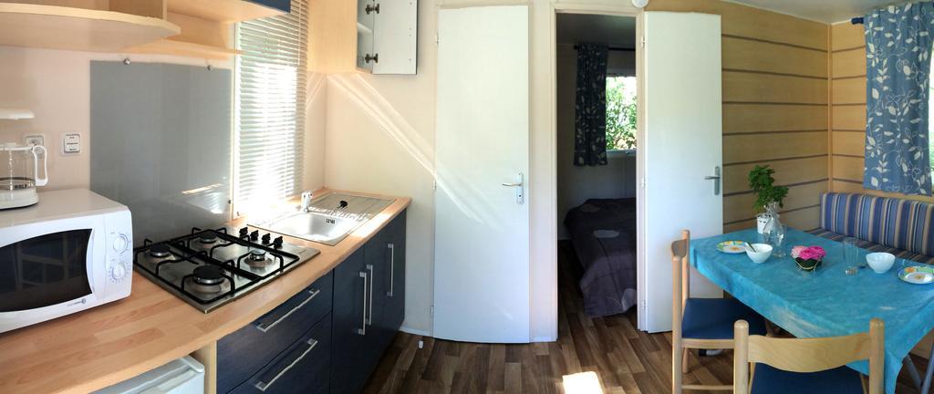 Camping Les Grillons Hotel Embrun Eksteriør billede